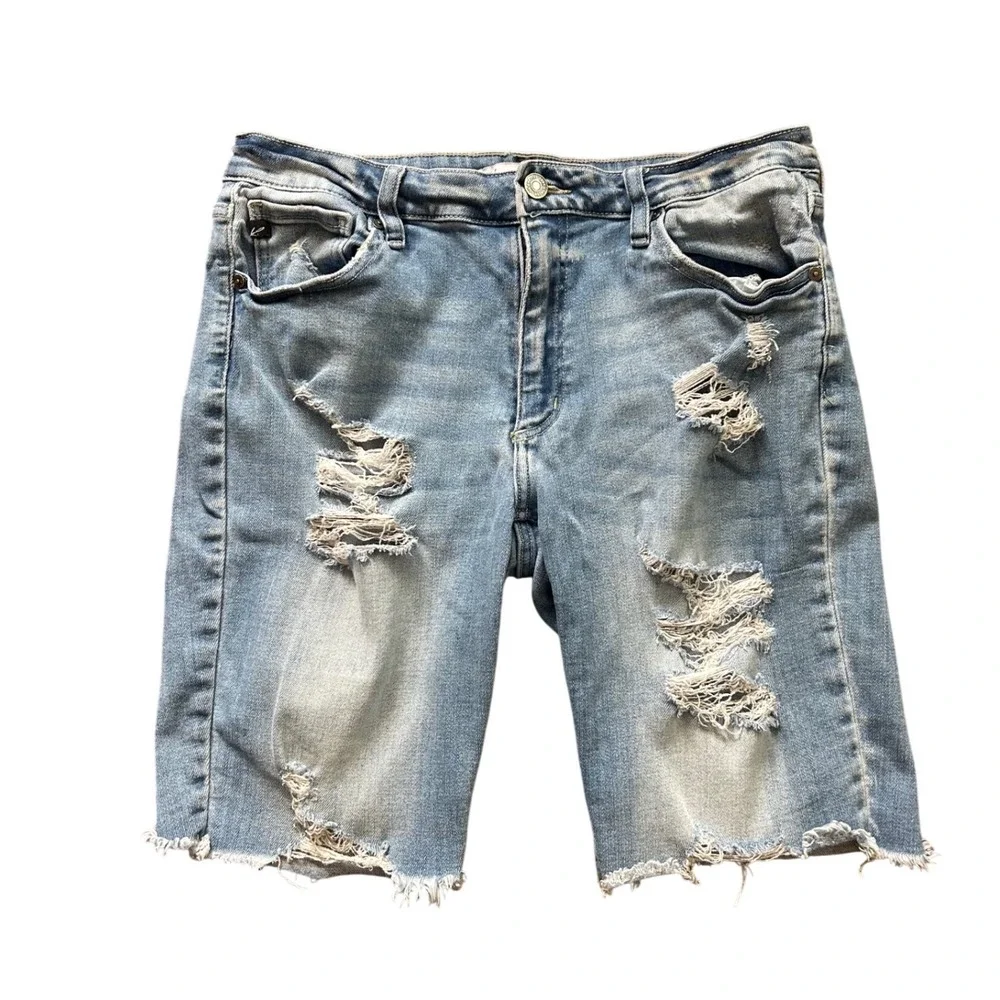 KanCan Sun-Faded Distressed Bermuda Denim Shorts Womens 30 - Picture 2 of 11